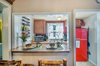 Running Springs Cabin with Deck and Forest Views - 3