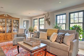 Upscale Arts and Crafts Bungalow with Yard, Pool! - 4