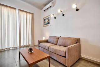 VALLETTASTAY - HARBOR VIEW GEM -SEA VIEW 2 BED APT - La Valletta - 2