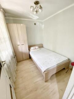 Apartment on Maylin 30 12 - 1