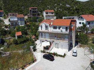 Apartments Semafor - Poljica - 0