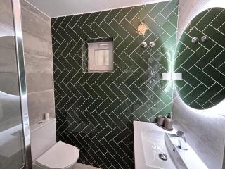 Simply Yellow Apartment - 1