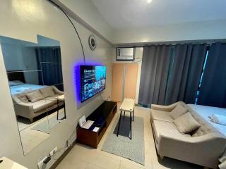 Two Palm Tree Villas across NAIA Terminal 3 - Manila - 7