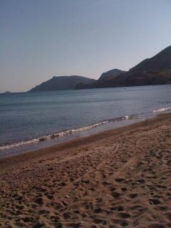 Beachfront Villa in Komi - entire home - $325 - Kómi - 8