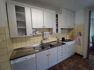 Spacious for 5 - kitchen - House - Wifi - 6