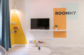 ROOMMY - 8