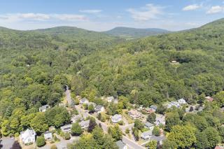 Streamside Victorian - Margaretville - 3