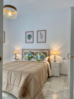 iYOURBASICS Great Apartment Hinestrosa 23 FREE WIFI&AC - Málaga - 0