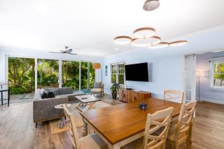 Tropical Retreat - 3