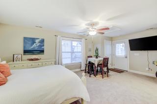 Southern Charm Getaway - 8