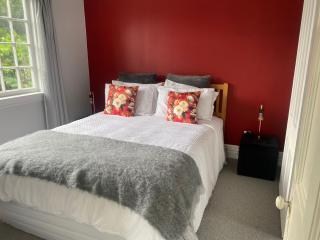 Prodigal Daughter Gourmet Lodge - Martinborough - 4