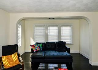 Modern Three Bedroom Condo - Boston - Stoneham - 9