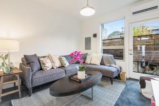 2BR 2BA The Ballard Modish, Seattle Location with rooftop view - Seattle - 9