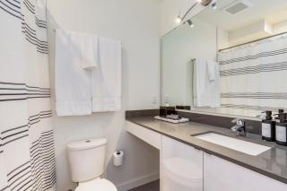 2BR 2BA The Ballard Modish, Seattle Location with rooftop view - Seattle - 4