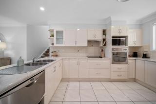 Days By The Bay - 3BR house with ocean views - Hyams Beach - 2