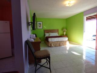 9 Palms Inn - 1