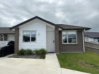 Cosy Self Contained 2 Bedroom Townhouse - Hamilton - 0