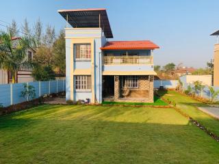 Blue House - Karjat - 2