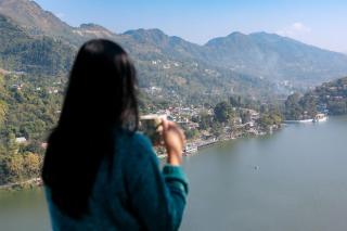 StayVista at Cottage On The Lake with Kids play area - Bhimtal - 4