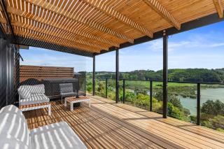Tapuaetahi Beach Marvel - Te Tii Holiday Home - 7