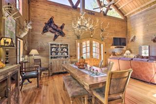 Countryside Cabin Retreat with Outdoor Kitchen! - - 9