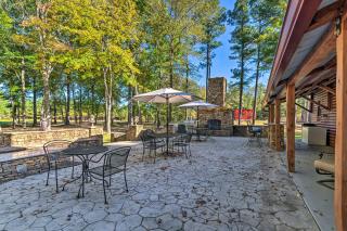 Countryside Cabin Retreat with Outdoor Kitchen! - - 8
