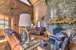Countryside Cabin Retreat with Outdoor Kitchen! - 7