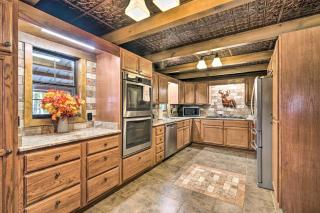 Countryside Cabin Retreat with Outdoor Kitchen! - 2