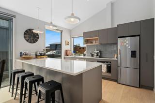 Carefree on Cleland - Wanaka Holiday Home - Wanaka - 4