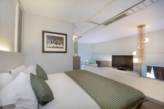 Lux Tychi Hotel - Malang - 4