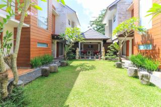 Royal Majesty Villas Jimbaran - Jimbaran - 3