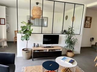 Chez Isa, loft 55m2, jardin, vue, parking, entrée autonome - Ceyrat - 5