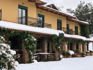 Aphrodite's Inn Kalavrita - 3