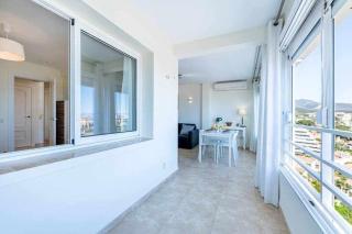 797 Holiday Rentals- Espectacular piso con vista al mar y al puerto - Benalmádena - 2