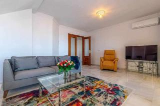 797 Holiday Rentals -Lujoso Atico duplex en el centro de Benalmadena - Benalmádena - 1