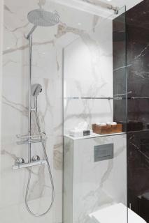Hotel Bastian - 1