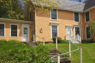 Orange House Apartment - Rockport - 2