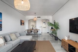 Modern Apartment - 2 Bedrooms, Beachside - Puerto Banús - Marbella - 4