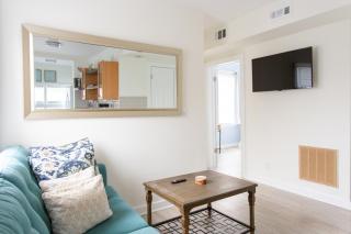 Central & Comfortable Home Walk to the Beach! - Jacksonville Beach - 1