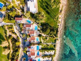 Villa Azura Sunrise by Ezoria Villas - Coral Bay - 7