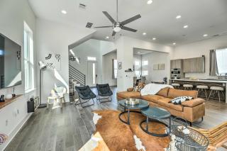 Luxurious and Spacious Austin Home about 8 Mi to Dtwn! - Austin - 4