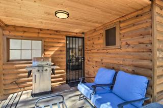 Pet-Friendly Lakeside Cabin with Deck and Grill - Pinetop-Lakeside - 9