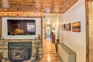 Pet-Friendly Lakeside Cabin with Deck and Grill - Pinetop-Lakeside - 4