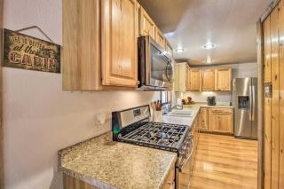 Pet-Friendly Lakeside Cabin with Deck and Grill - Pinetop-Lakeside - 2
