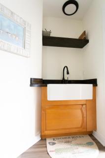 Cozy Studio - Blocks from the Ocean! - Jacksonville Beach - 3