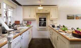 Camellia Cottage - 5