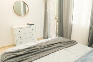 Ben Yehuda Apt - 6