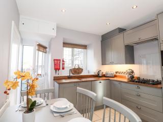 Lakestone Cottage - 4