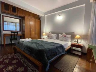 Crimson Apartment - 9