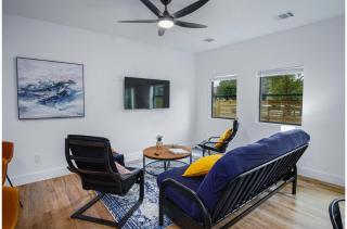 Amazing 3BR 2BA Only 5 Mins From Downtown - San Antonio - 7